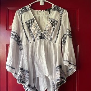 BcbgMaxAzria embroidered too